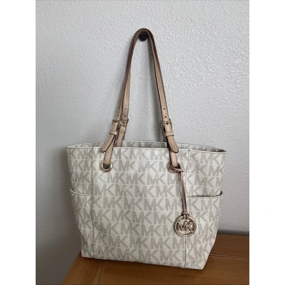 Michael Kors - Jet Set Signature - Vanilla Tote Bag